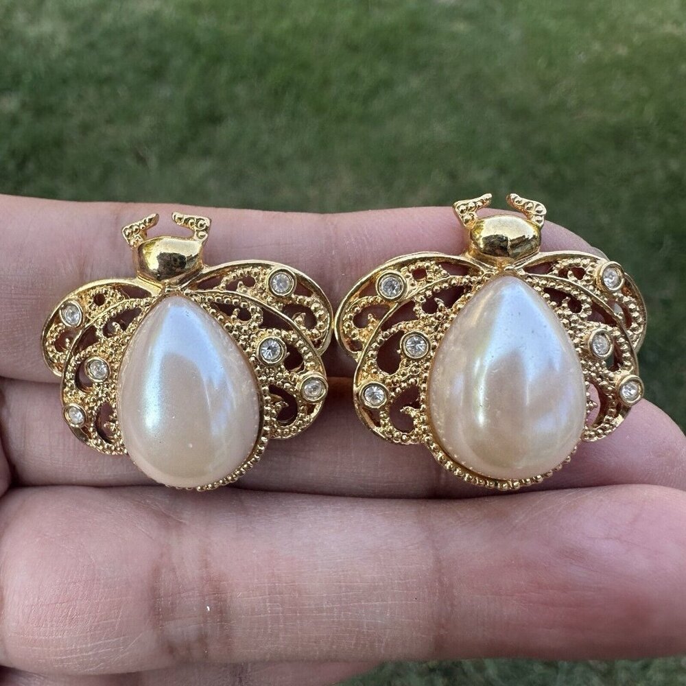 Vintage Avon Bee Bug Earrings 1 Inch Faux Pearl‎ Clear Rhinestones Gold Plated